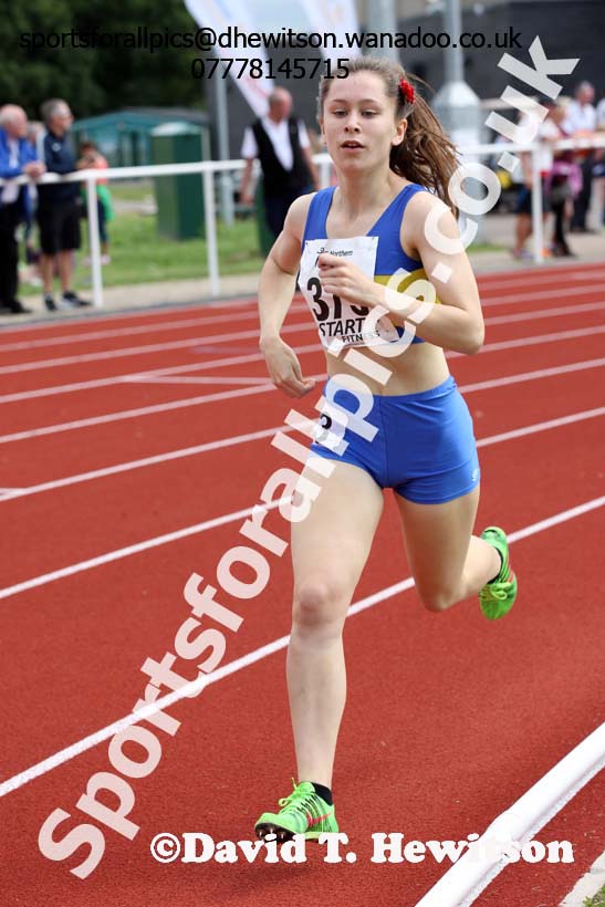 Womens under-17s 800 metres, Northern Under-13s, U-15s and 17s Championships. Photo: David T. Hewitson/Sports for All Pics